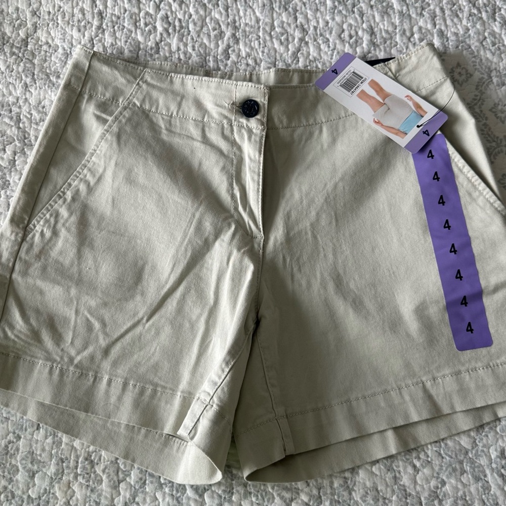 Nautica Women's Beige Shorts